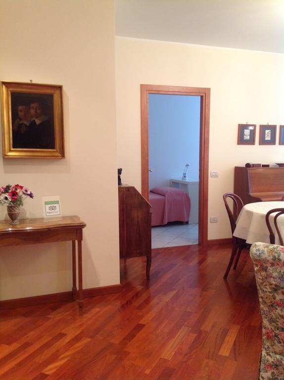B&B Crispi Trieste Phòng bức ảnh